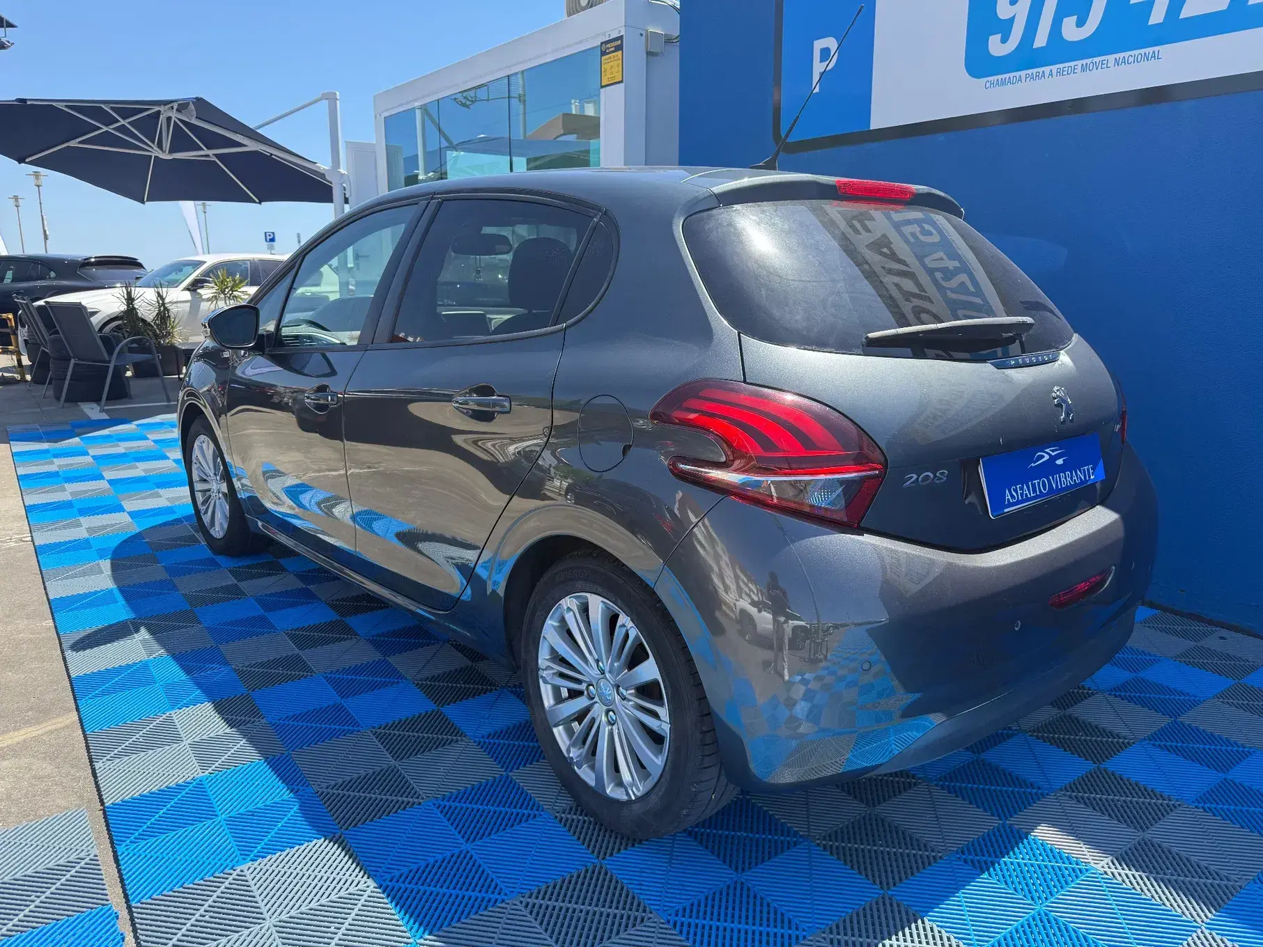 Peugeot 208 1.2 PureTech Style 2