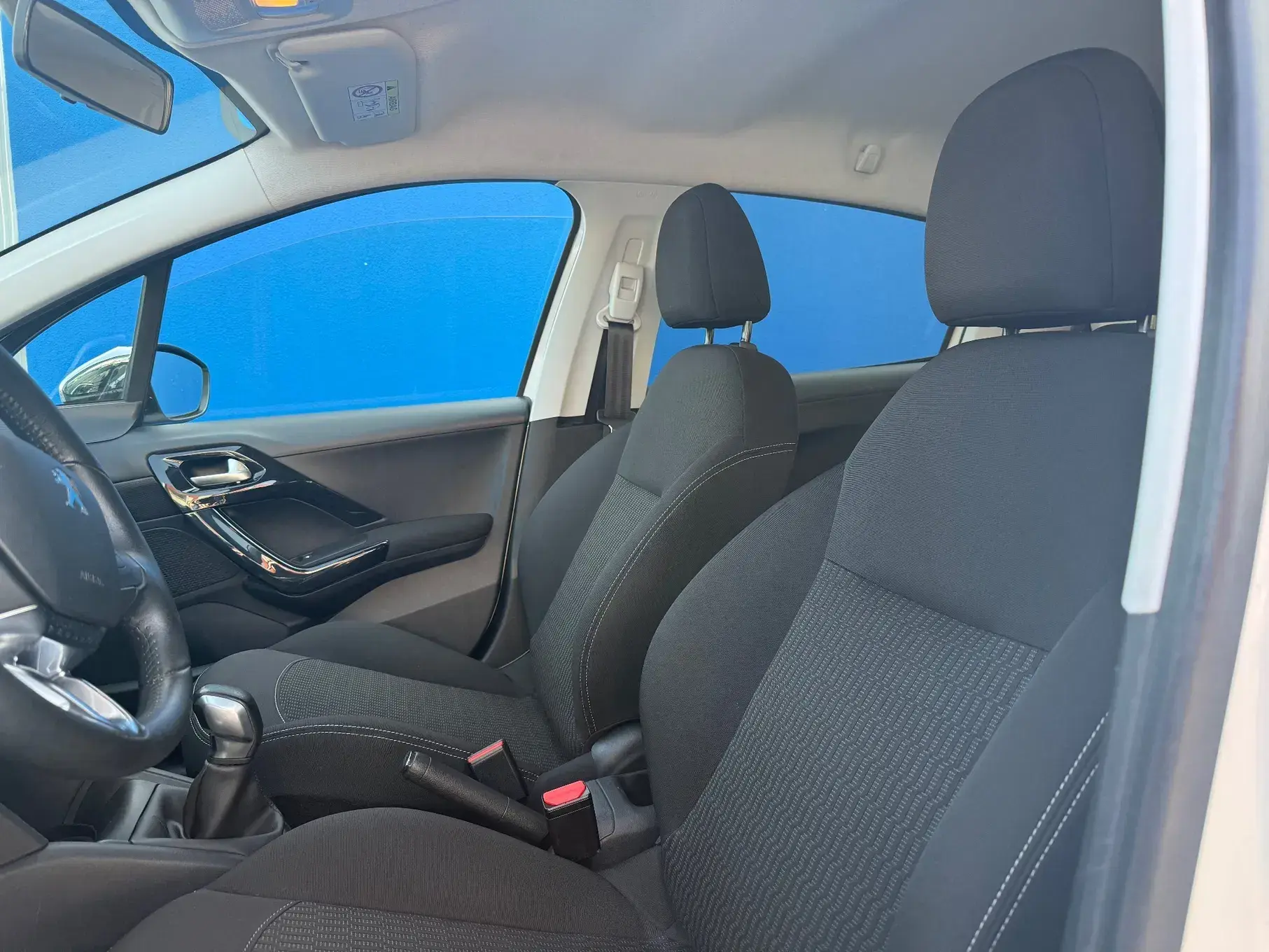 Peugeot 208 1.2 PureTech Style 9