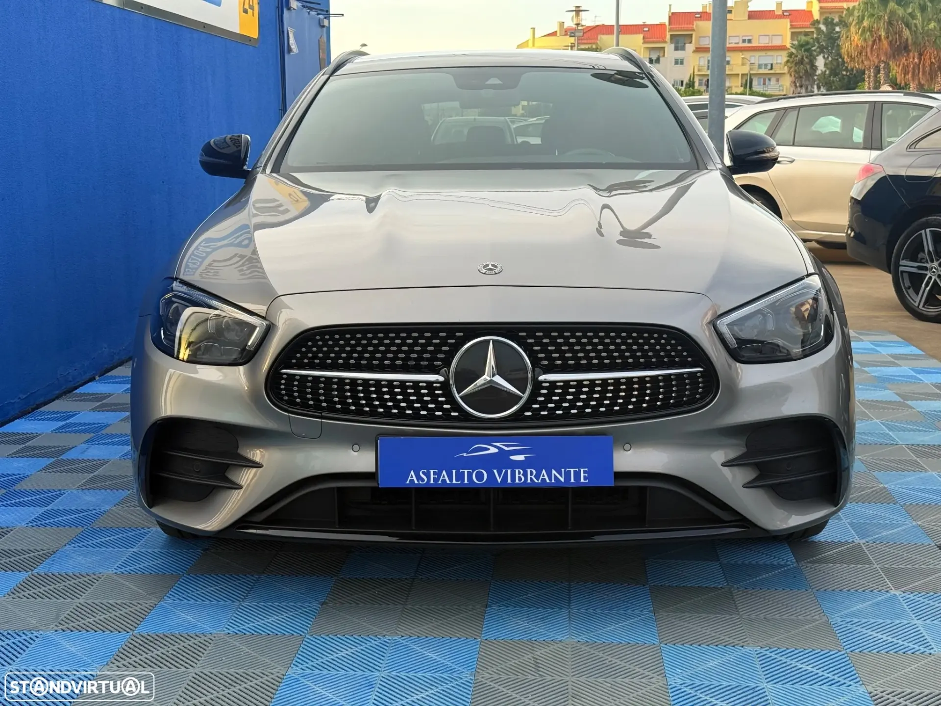 Mercedes-Benz E 300 1