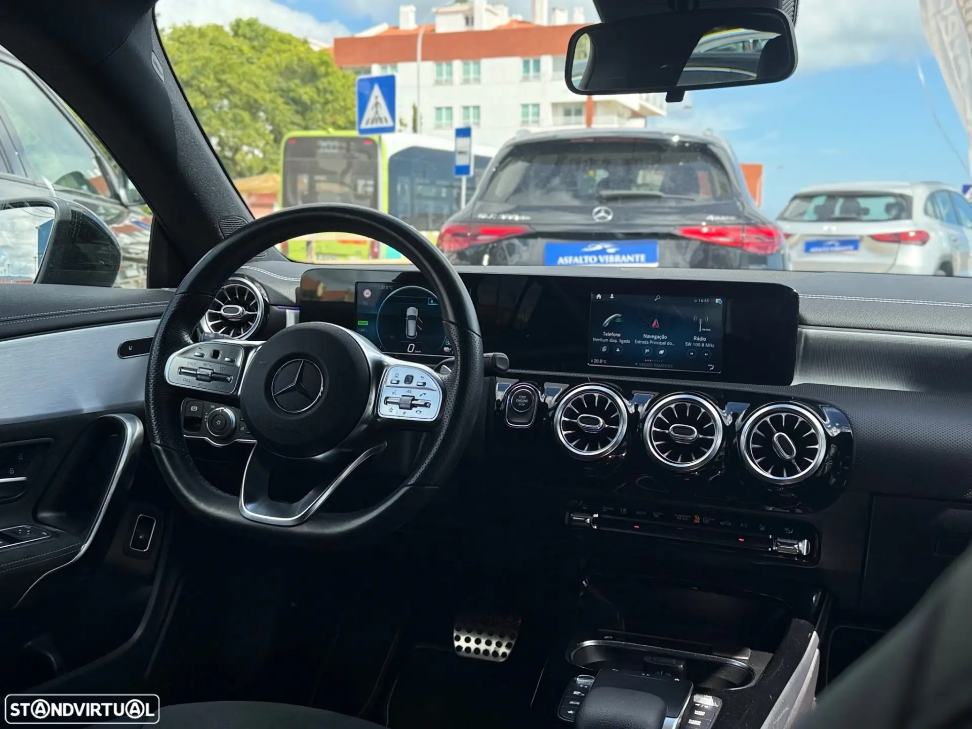 Mercedes-Benz CLA 250 e Shooting Brake AMG Line 2