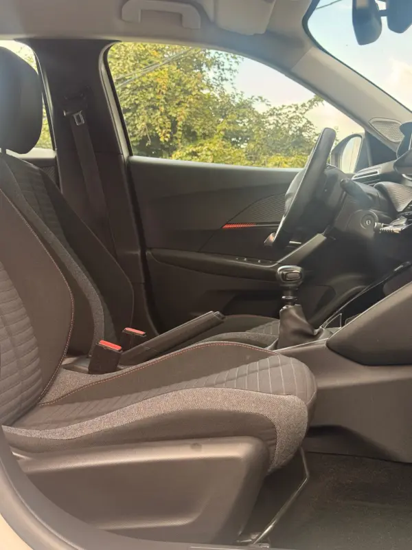 Peugeot 2008 1.5 BlueHDi Active Pack 7