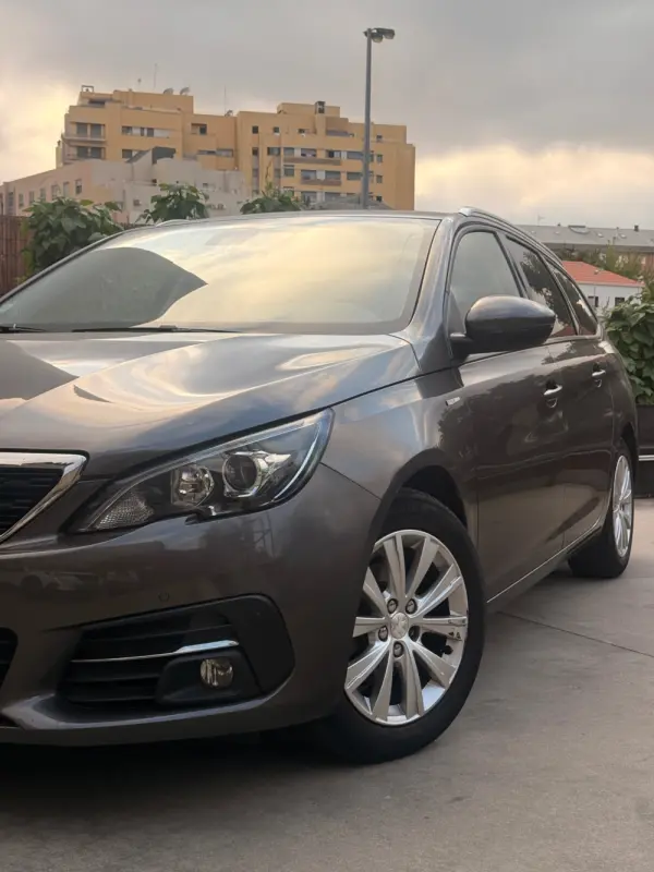 Peugeot 308 SW 1.5 HDI 130 Style 4