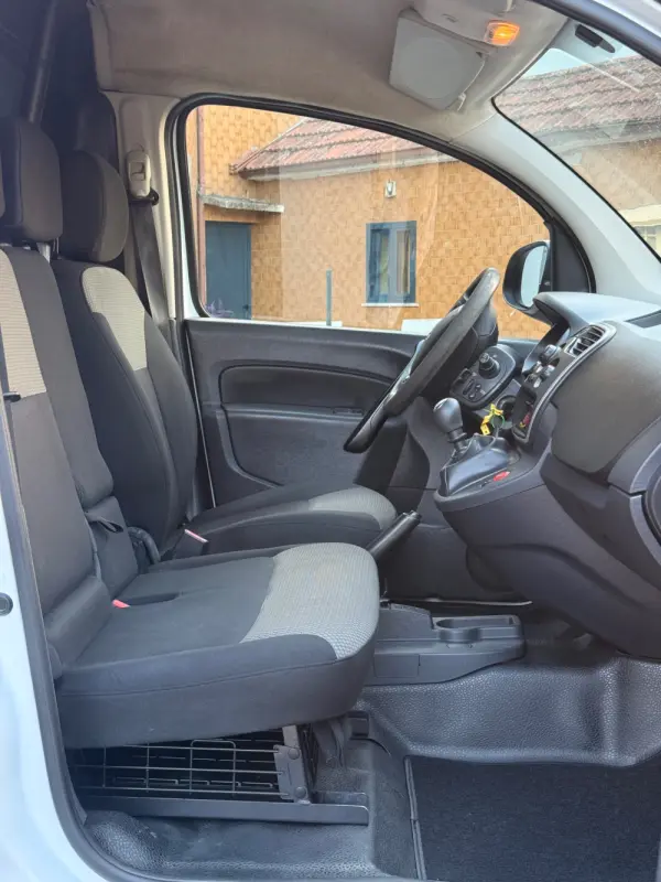 Renault Kangoo 1.5 Blue dCi Life 9
