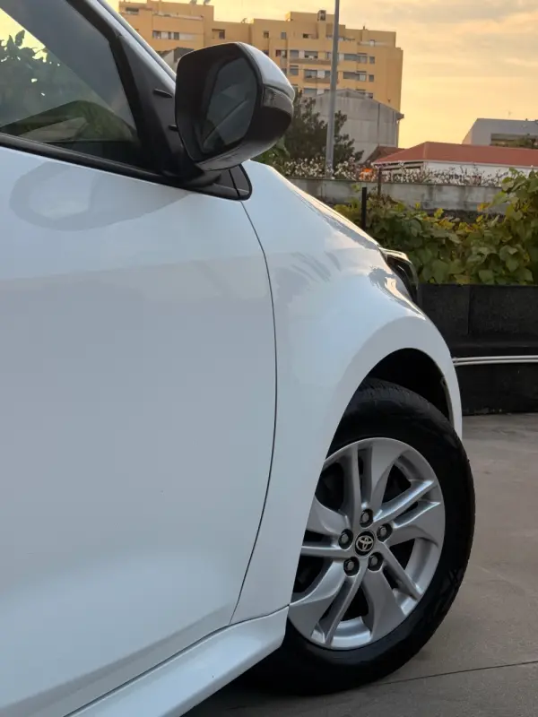 Toyota Yaris 1.0 VVT-i Comfort Plus 6