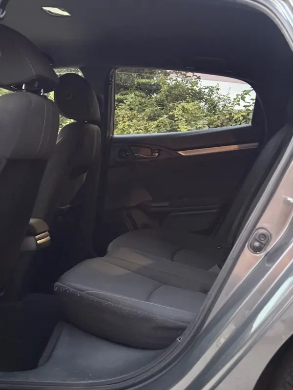 Honda Civic 1.0 i-VTEC Executive Premium 6