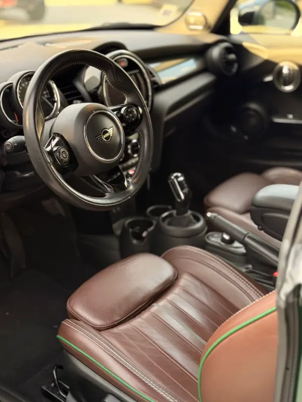 MINI 3 Portas 60 years 10