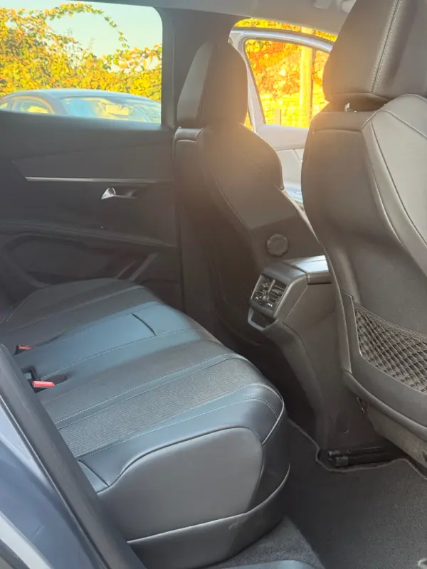 Peugeot 3008 1.6 Hybrid Allure Pack e-EAT8 9