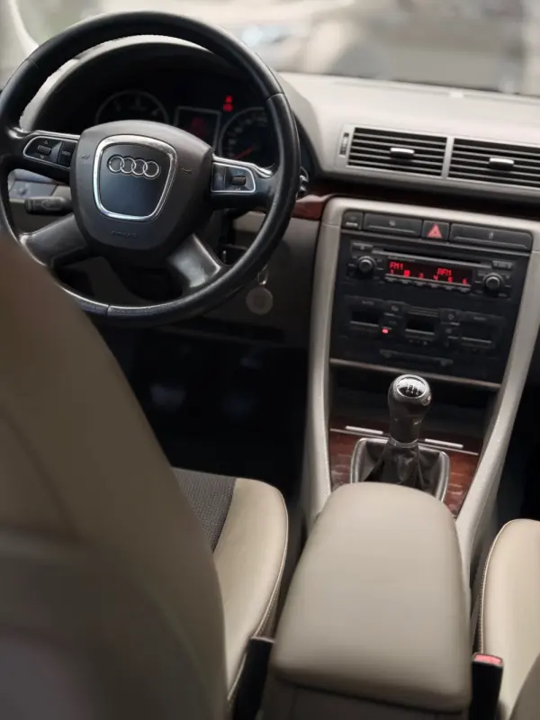 Audi A4 Avant 2.0 TDI 5