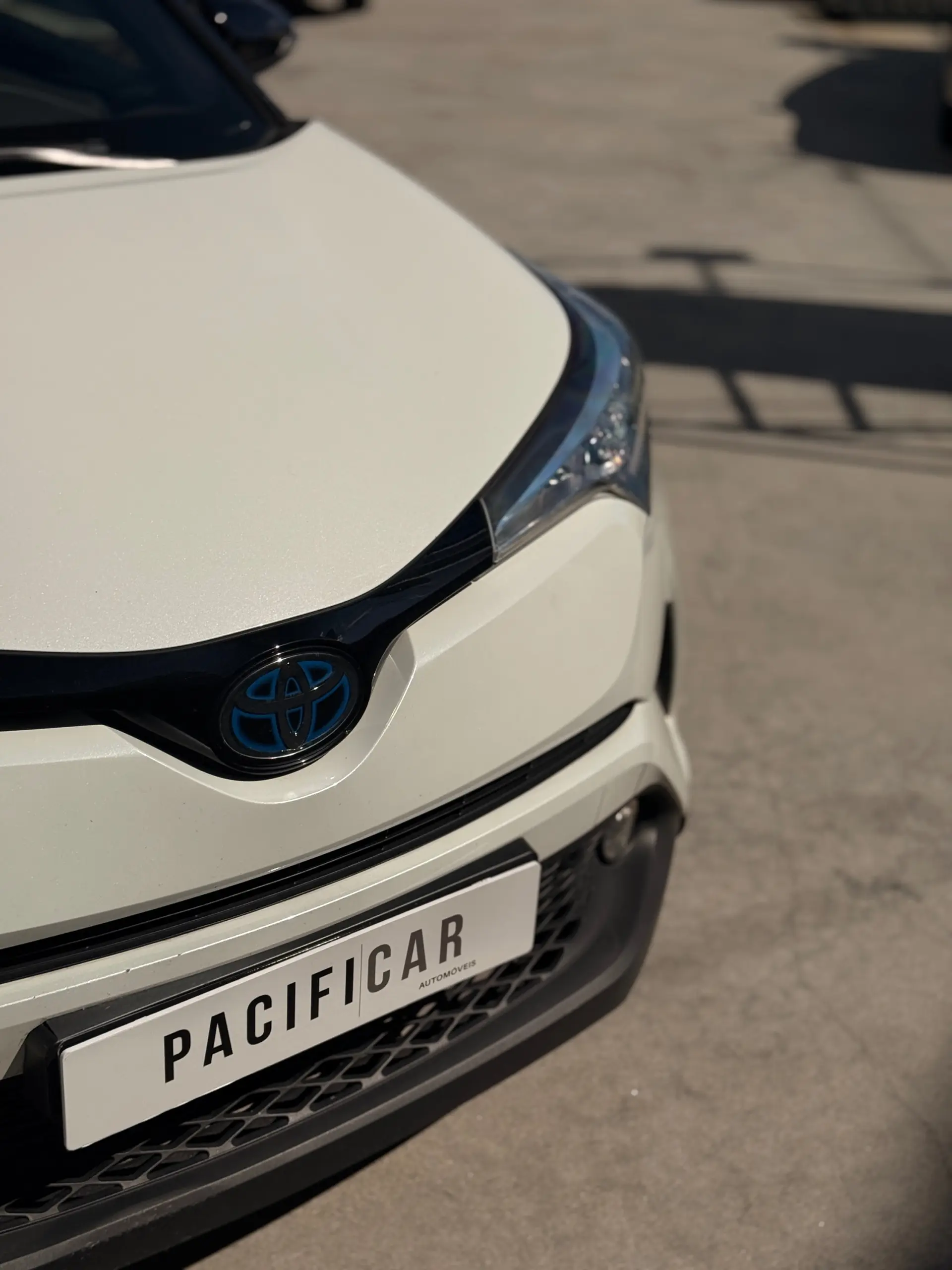 Toyota C-HR 1.8 Hybrid Square Collection 4
