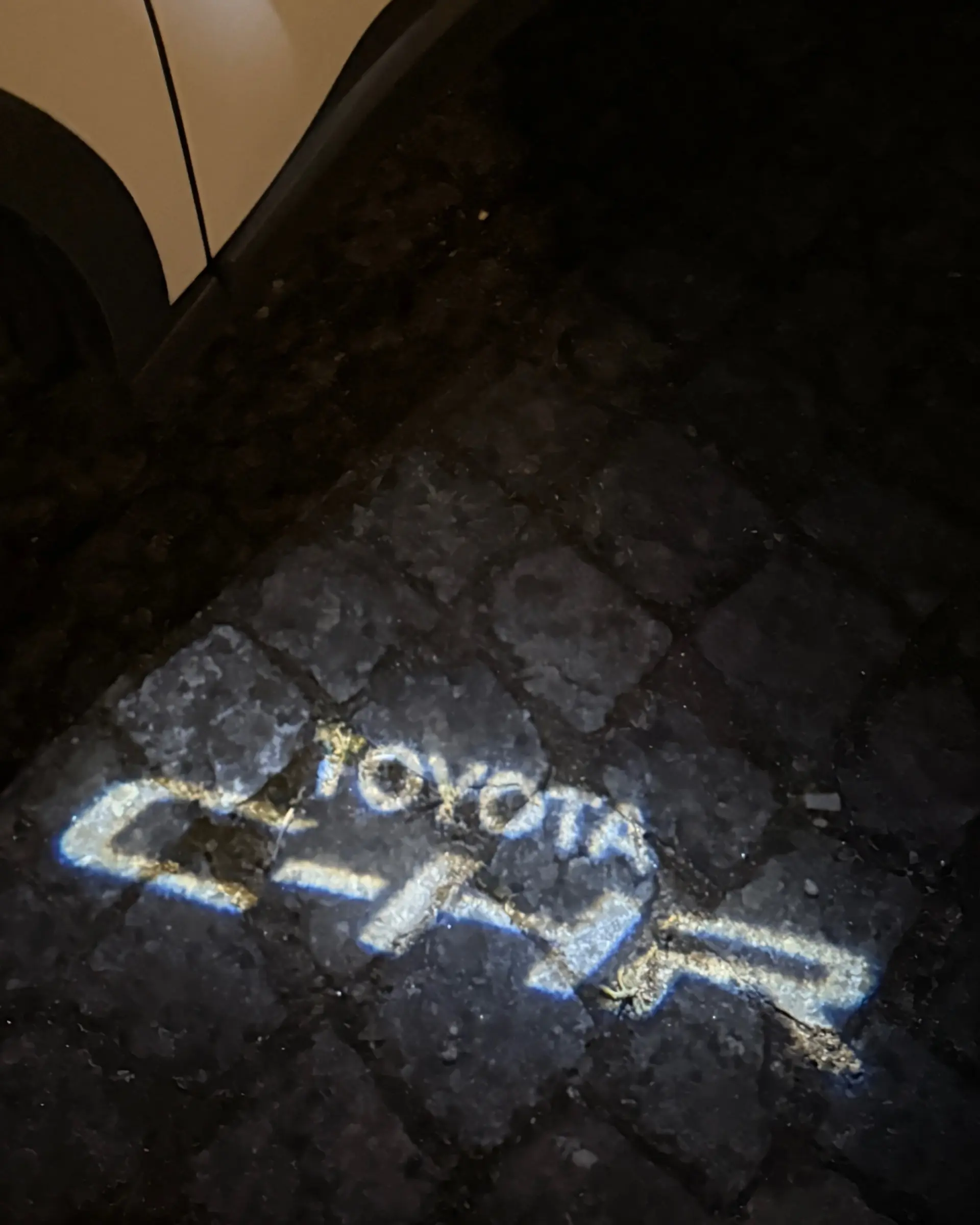 Toyota C-HR 1.8 Hybrid Square Collection 12