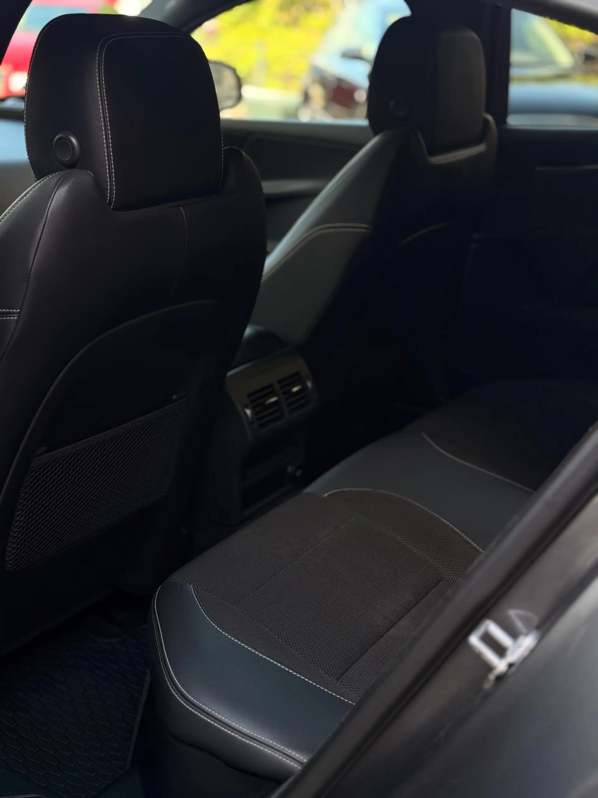 Jaguar XE R-Sport 7