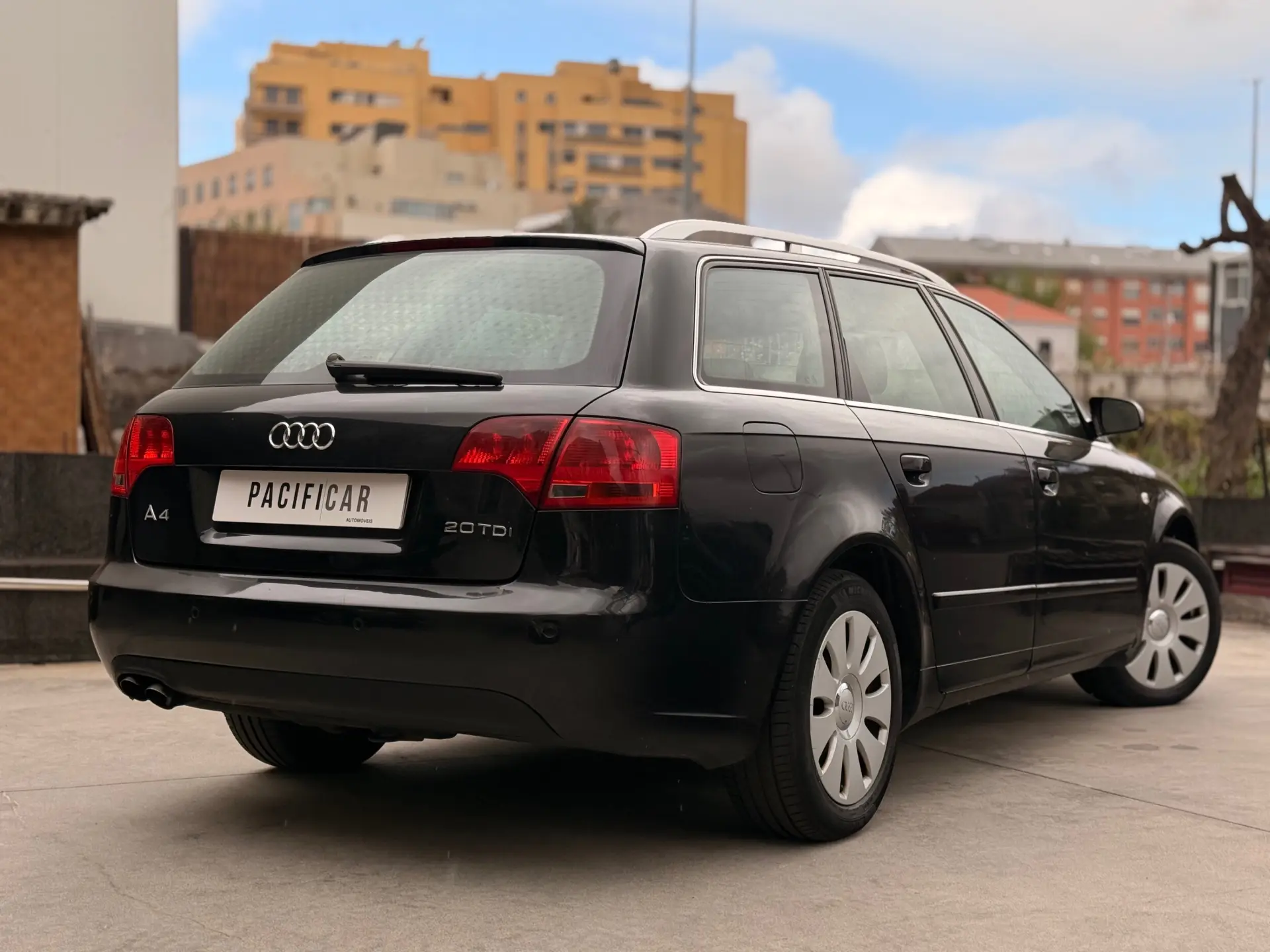 Audi A4 Avant 2.0 TDI 2