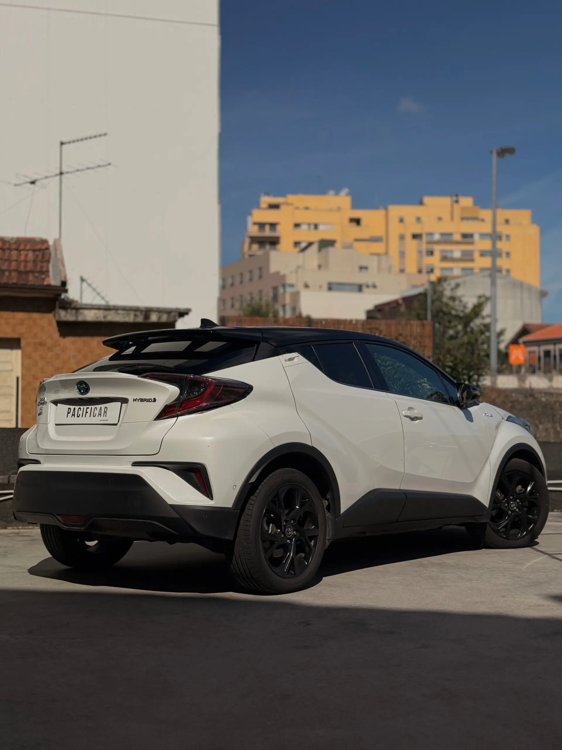 Toyota C-HR 1.8 Hybrid Square Collection 2