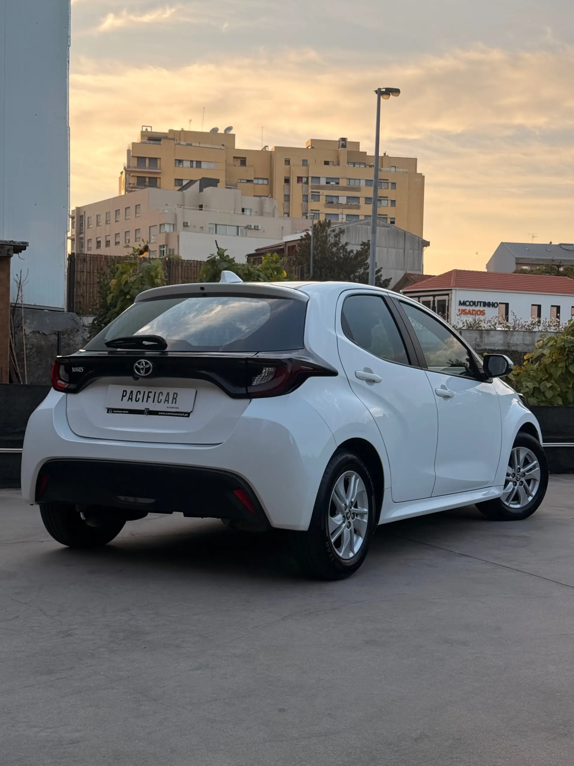 Toyota Yaris 1.0 VVT-i Comfort Plus 3