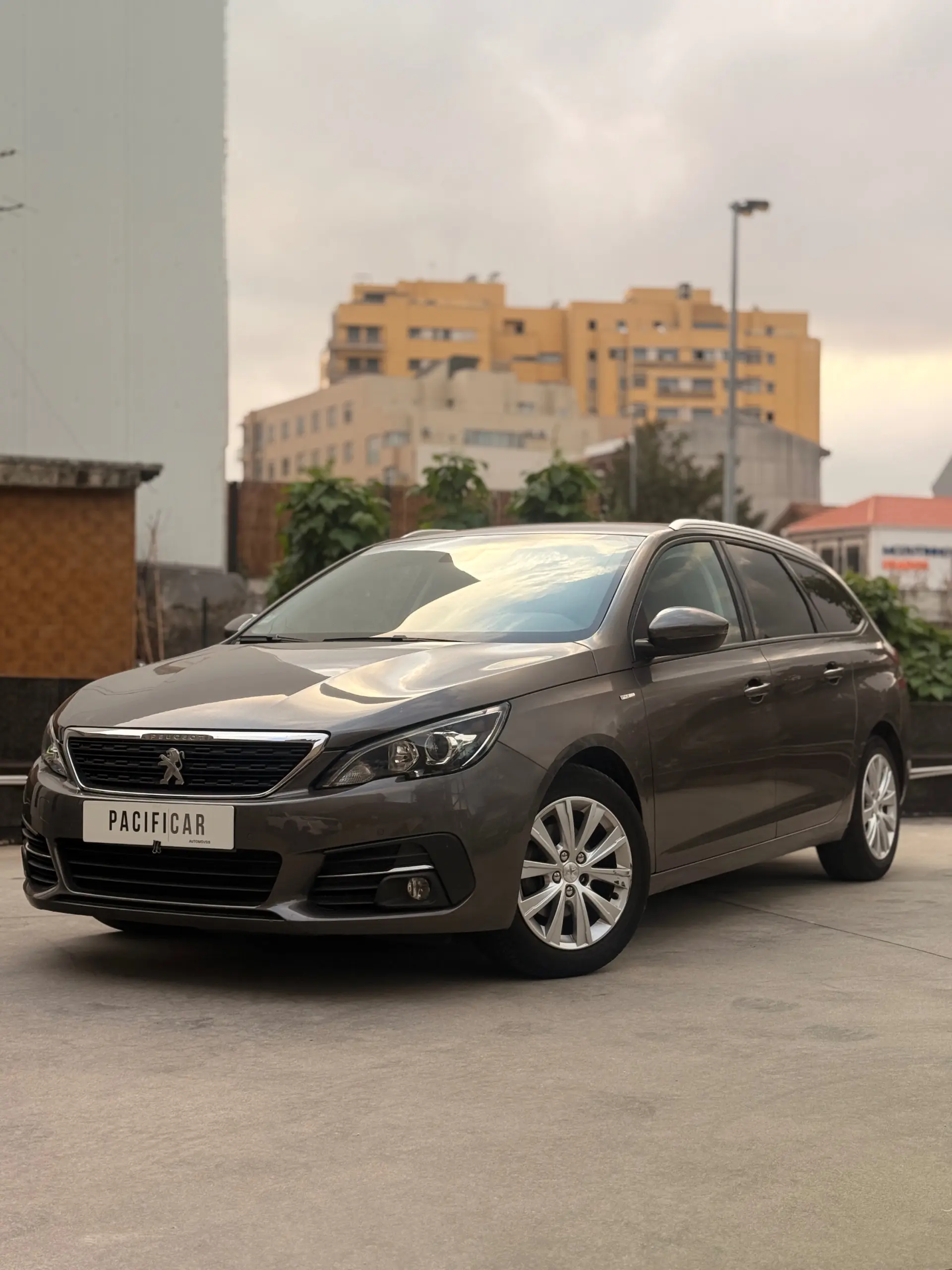 Peugeot 308 SW 1.5 HDI 130 Style 1
