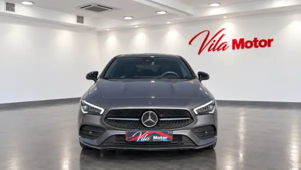 Mercedes-Benz CLA 180 d Shooting Brake AMG Line Aut. 2