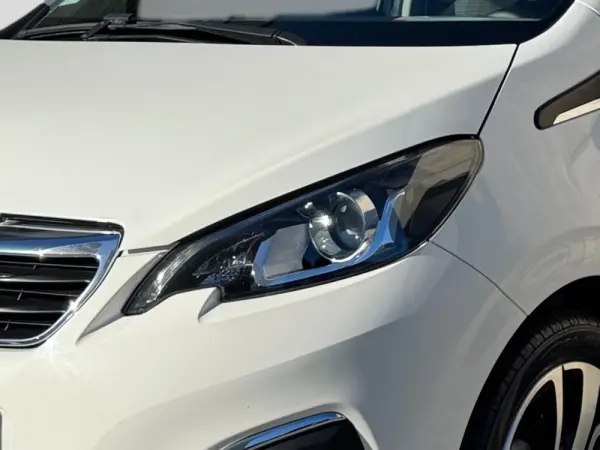 Peugeot 108 1.0 VTi Allure 13