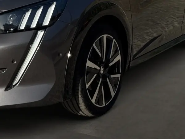 Peugeot 208 1.2 PureTech GT EAT8 6