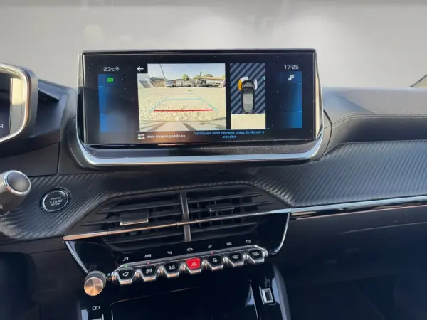 Peugeot 208 1.2 PureTech GT EAT8 9