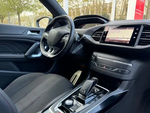 Peugeot 308 SW 1.5 BlueHDi GT Line EAT8 9