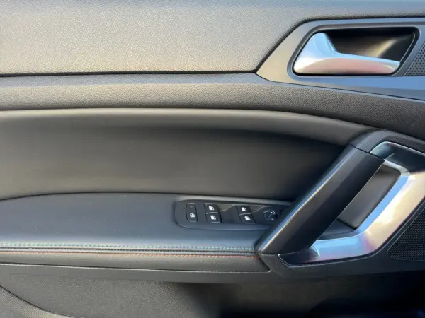 Peugeot 308 SW BlueHDi 130 EAT8 Stop & Start Tech Edition 17