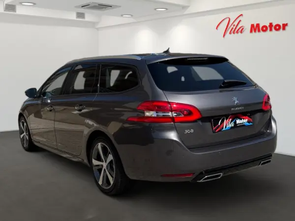 Peugeot 308 SW 1.2 PureTech Business Line 4