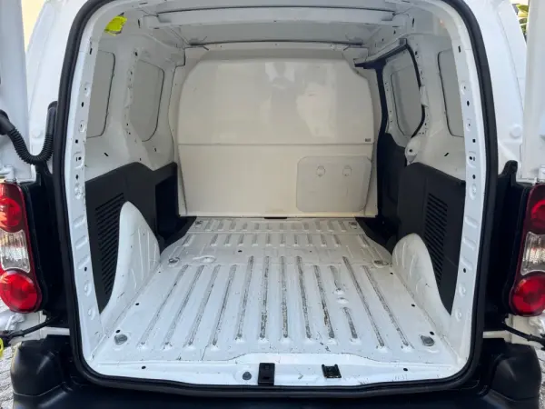 Peugeot Partner 1.6 e-HDi Confort 2-Tronic 10