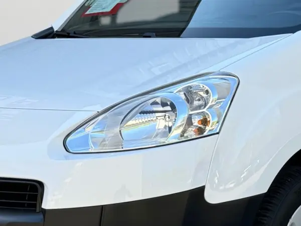 Peugeot Partner 1.6 e-HDi Confort 2-Tronic 11