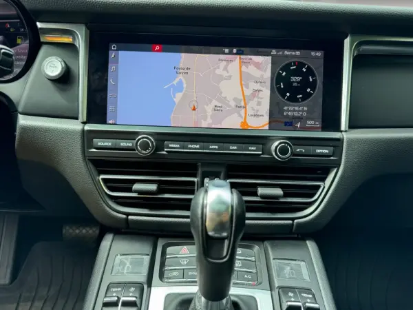 Porsche Macan Turbo Performance Package/ Gas 11