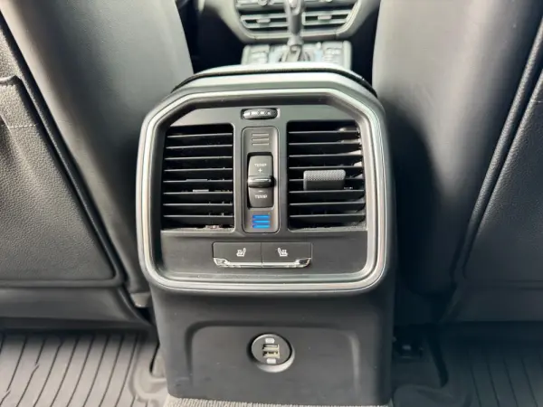 Porsche Macan Turbo Performance Package/ Gas 15