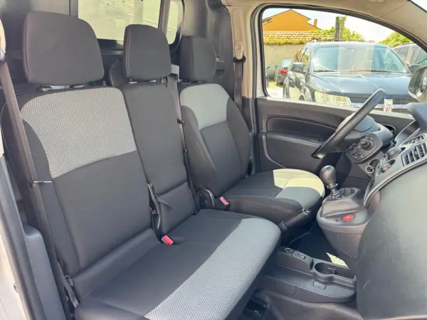 Renault Kangoo 1.5 Blue dCi Equilibre 8