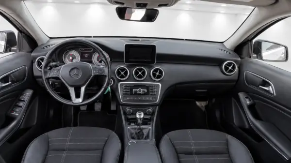 Mercedes-Benz A 180 Urban Style 5