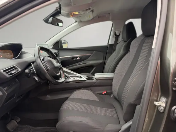 Peugeot 3008 BlueHDi 120 Stop & Start EAT6 Allure 7