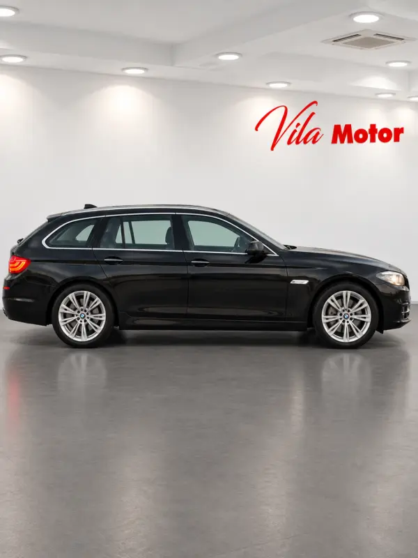 BMW 525 d Line Luxury Auto 3