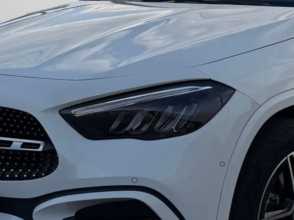 Mercedes-Benz GLA 250 e AMG Line 5