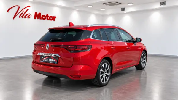 Renault Mégane 1.5 Blue dCi Bose Edition J18 4