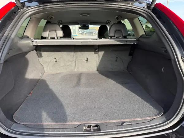 Volvo XC 60 2.0 D3 Drive V.Ocean Race Start/Stop 12