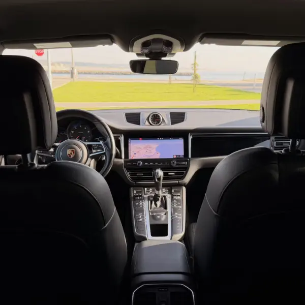 Porsche Macan 2.0T 8