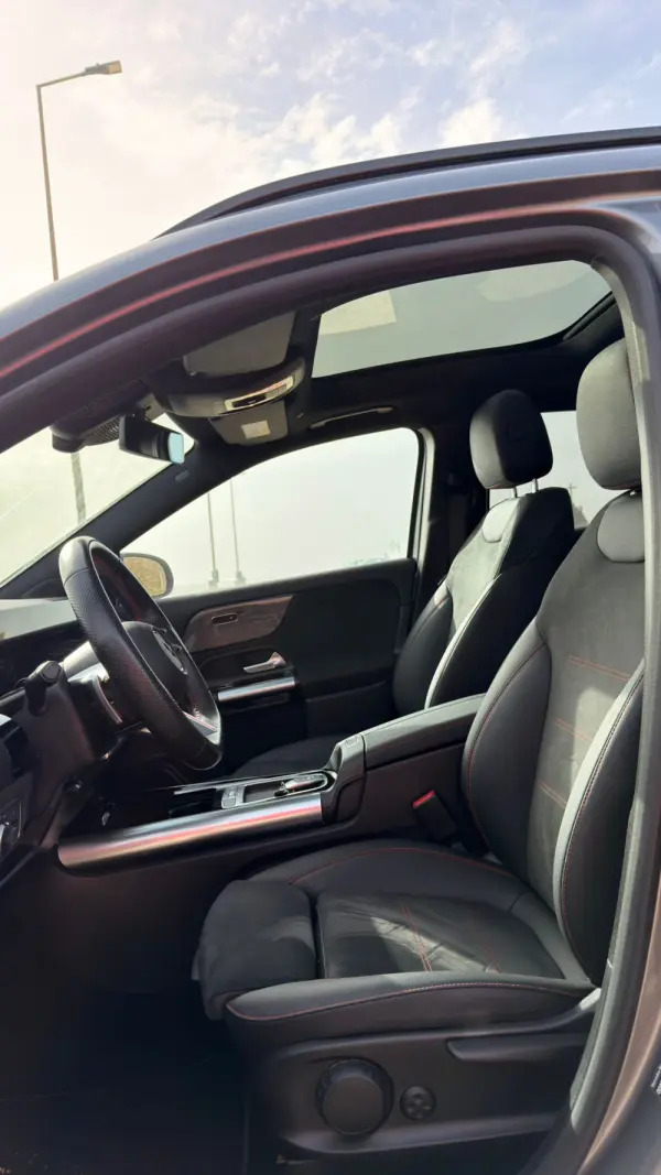 Mercedes-Benz GLA 180 d AMG Line 10