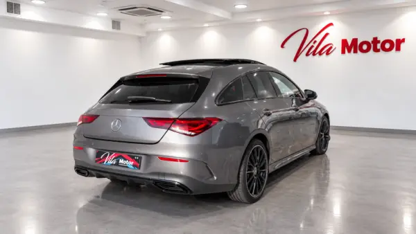 Mercedes-Benz CLA 180 d Shooting Brake AMG Line Aut. 4