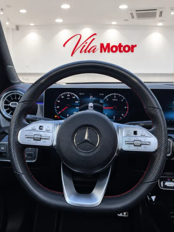 Mercedes-Benz CLA 180 d Shooting Brake AMG Line Aut. 9