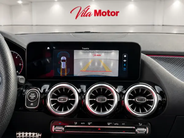 Mercedes-Benz GLA 180 d AMG Line 9