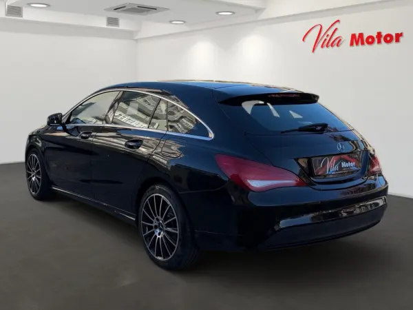 Mercedes-Benz CLA 180 d Shooting Brake 4