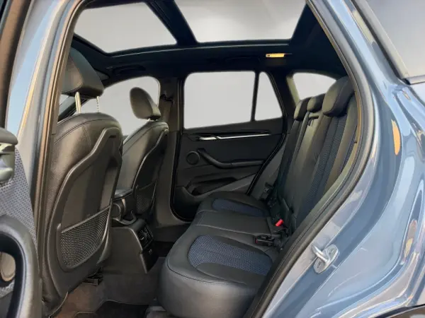 BMW X1 20 d sDrive Auto Pack M 11