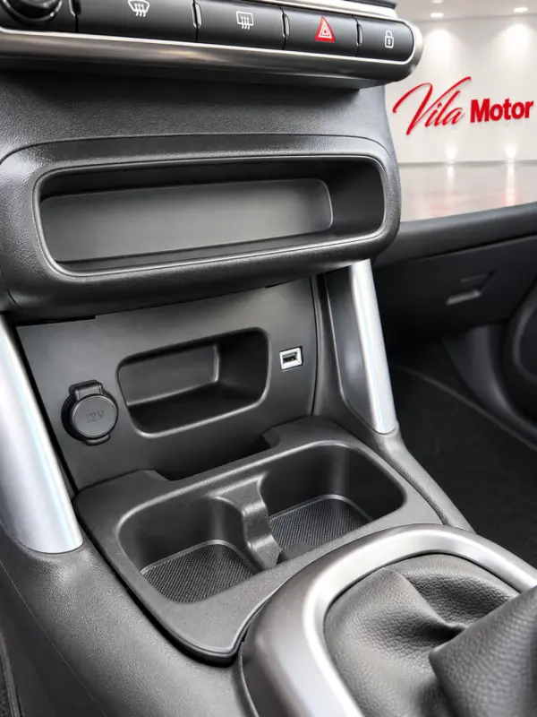 Citroen C3 Aircross 1.2 PureTech Shine 12