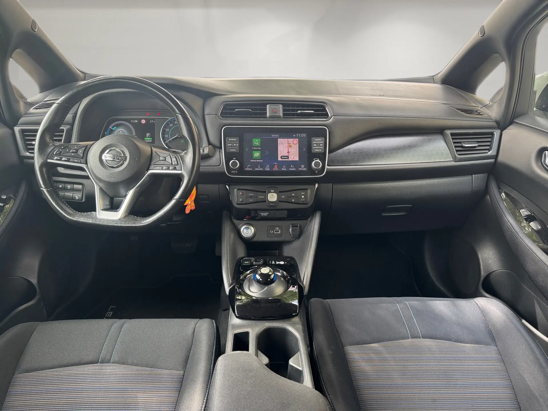 Nissan Leaf Tekna 10