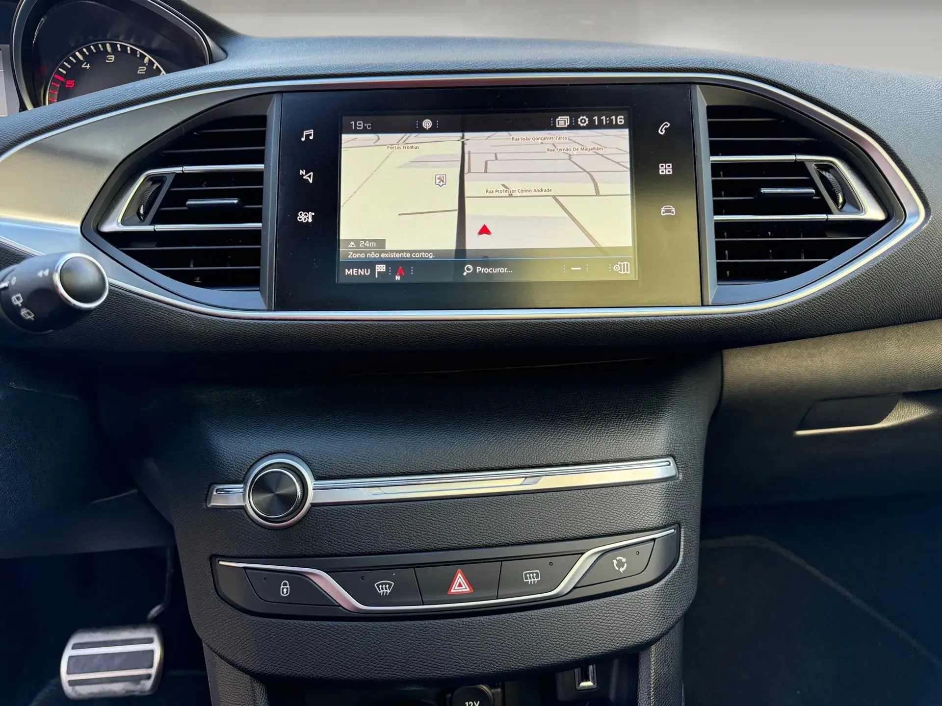 Peugeot 308 SW BlueHDi 130 EAT8 Stop & Start Tech Edition 9