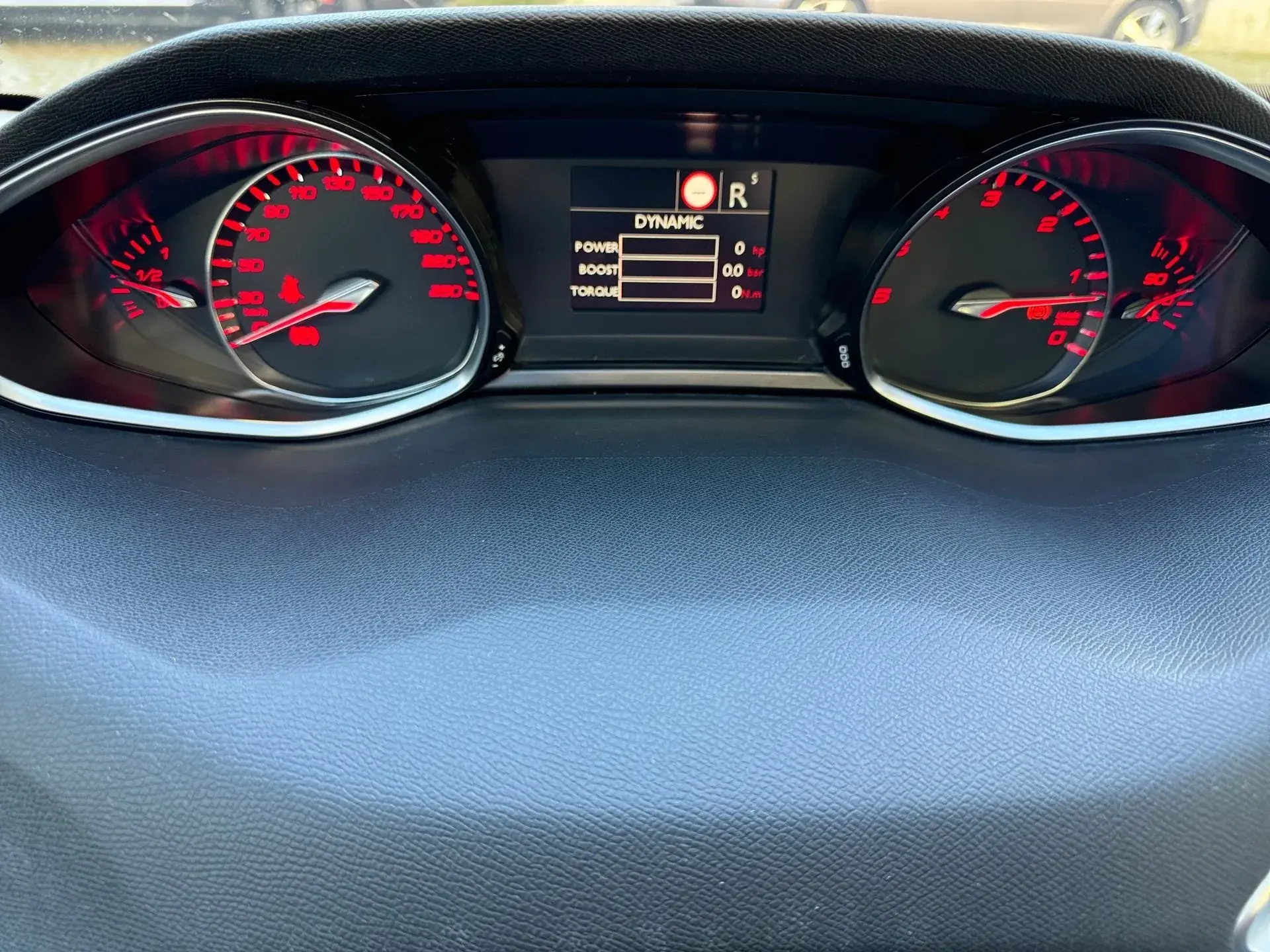 Peugeot 308 SW BlueHDi 130 EAT8 Stop & Start Tech Edition 13