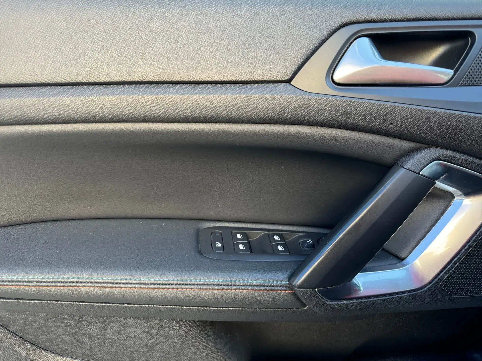 Peugeot 308 SW BlueHDi 130 EAT8 Stop & Start Tech Edition 17