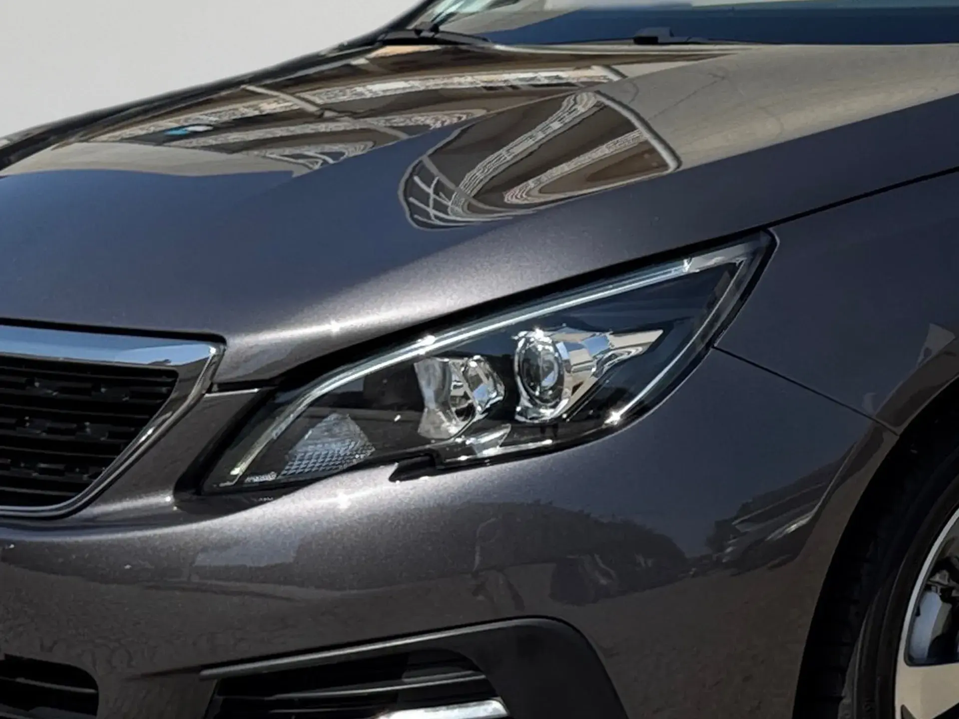 Peugeot 308 SW 1.2 PureTech Business Line 5